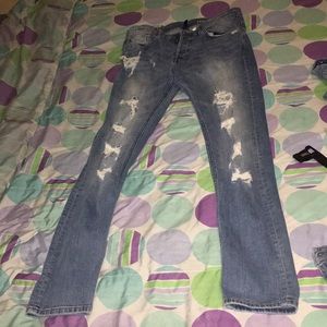 skinny distressed jeans